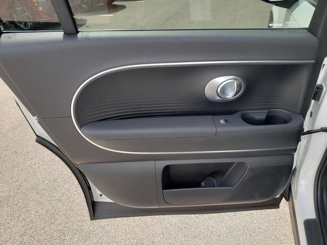 2026 Hyundai Ioniq SE photo 12