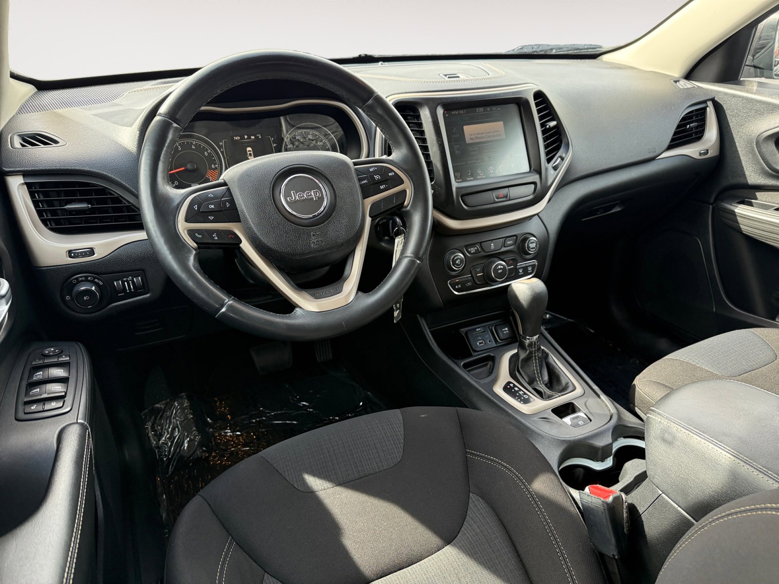 2015 Jeep Cherokee Latitude photo 15