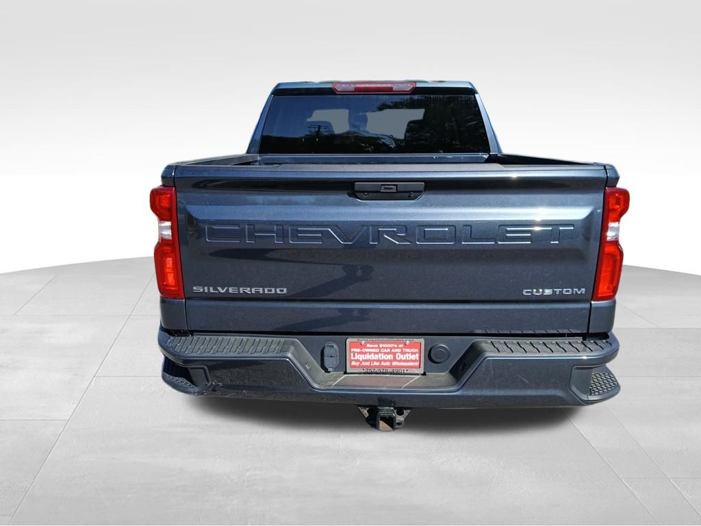2021 Chevrolet Silverado 1500 Custom photo 4