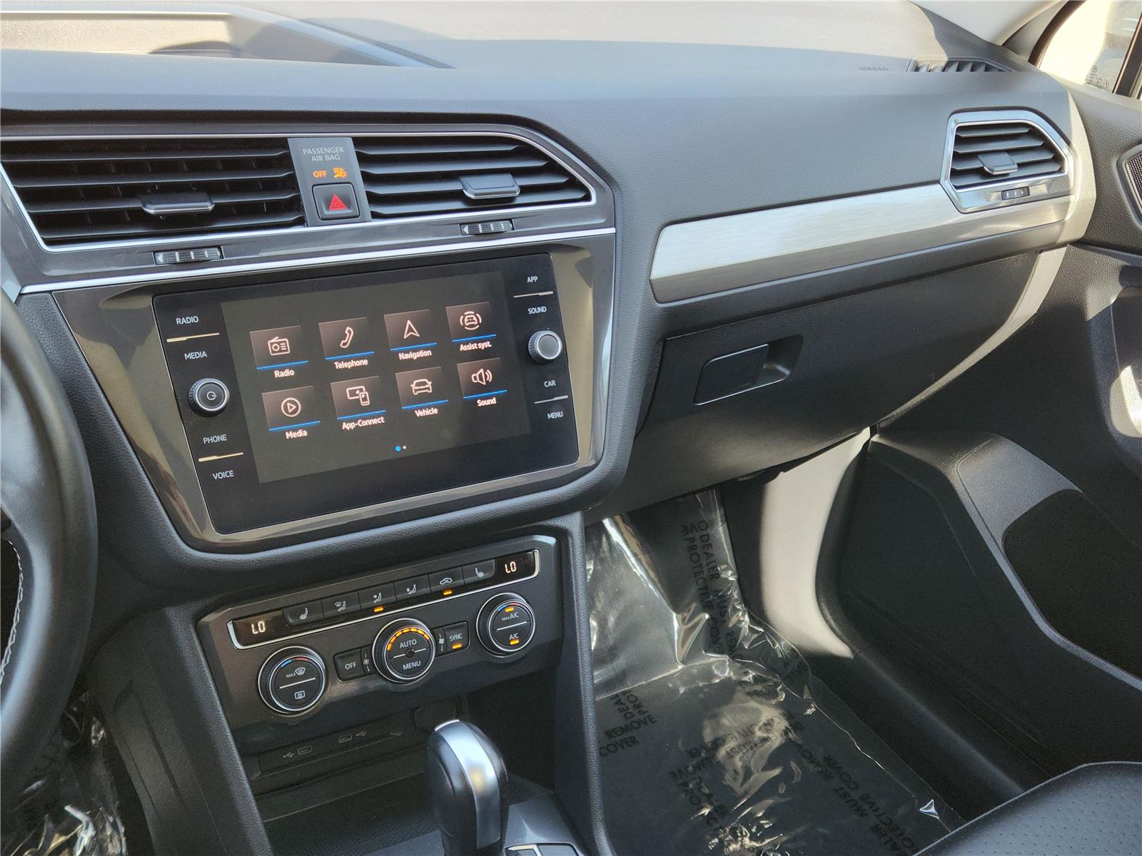 2021 Volkswagen Tiguan SE photo 15