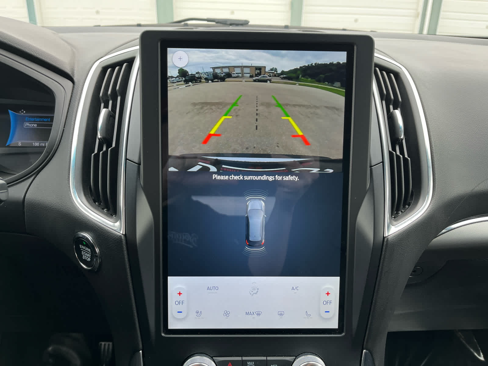 2024 Ford Edge Titanium photo 23