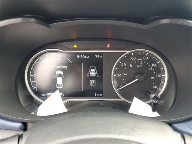 2025 Nissan Versa SV photo 14