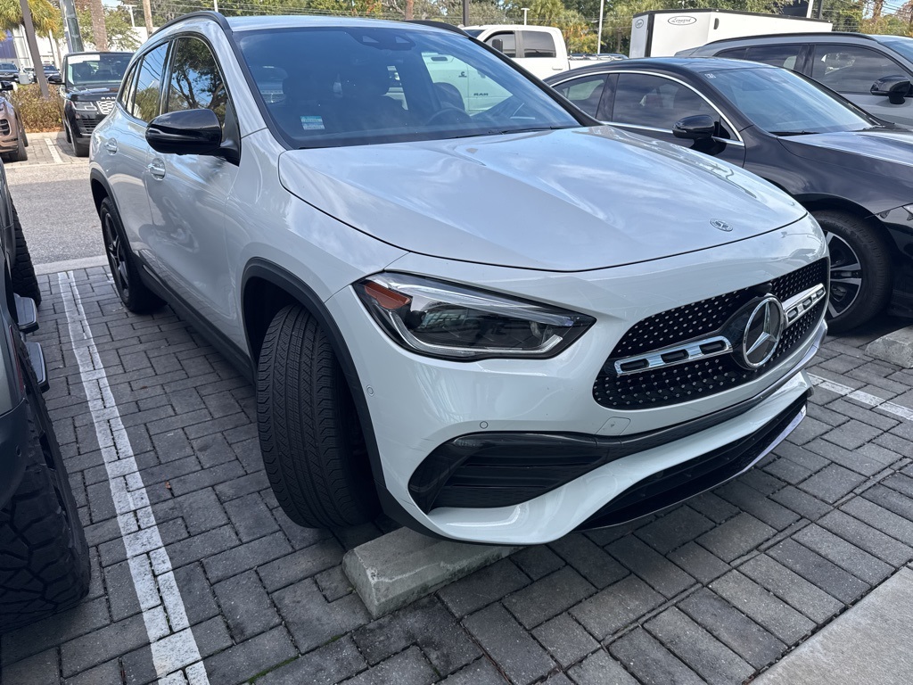 2023 Mercedes Benz GLA 250 4MATIC photo 4