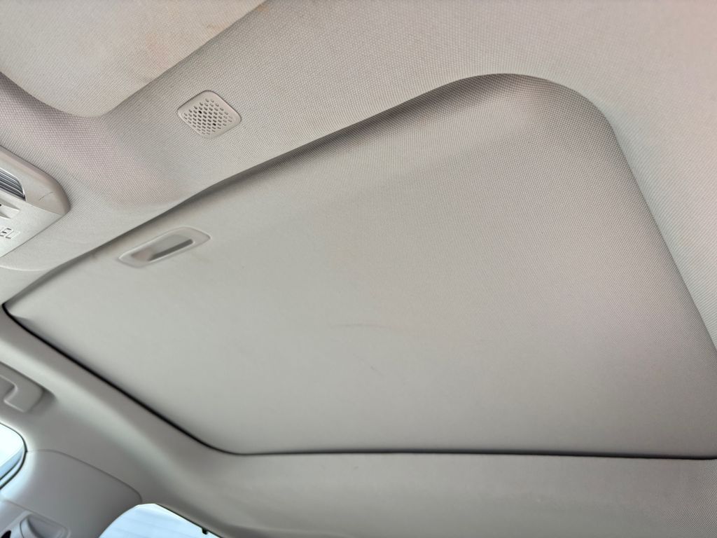 2021 Toyota Highlander XLE photo 20