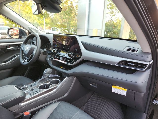 2025 Toyota Highlander XLE XSE Platinum Limited photo 26