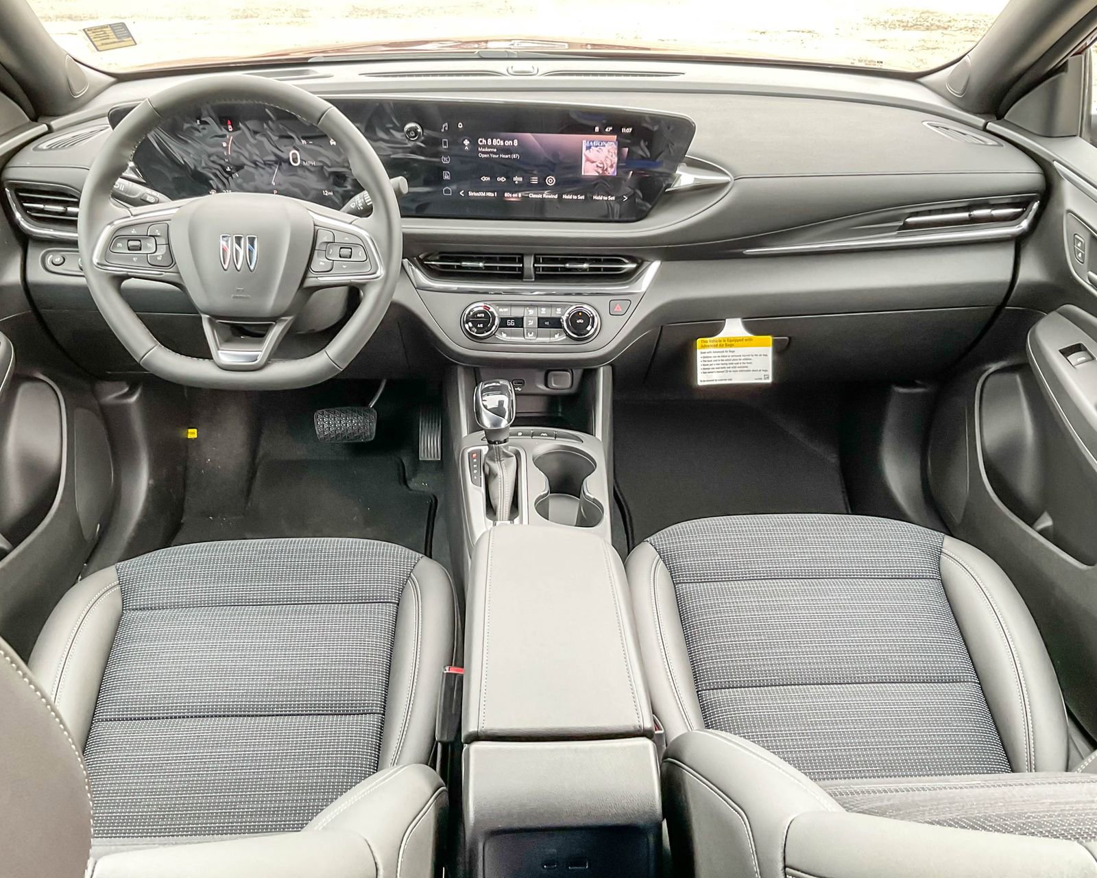 2025 Buick Envista Preferred photo 12