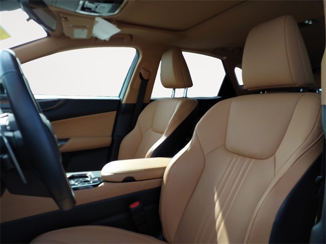 2024 Lexus NX 350h Premium photo 9