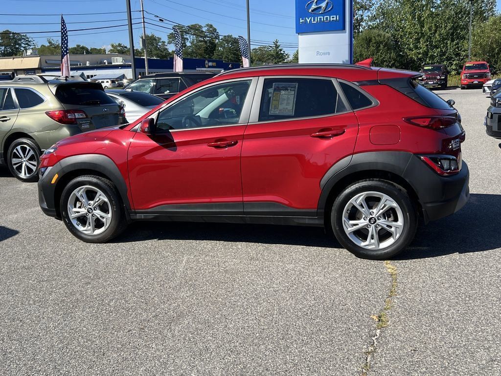 2023 Hyundai Kona SEL photo 3
