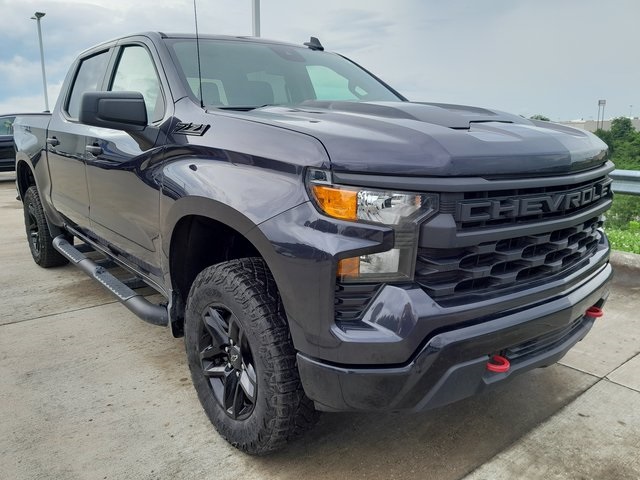 2024 Chevrolet Silverado 1500 Custom Trail Boss photo 2