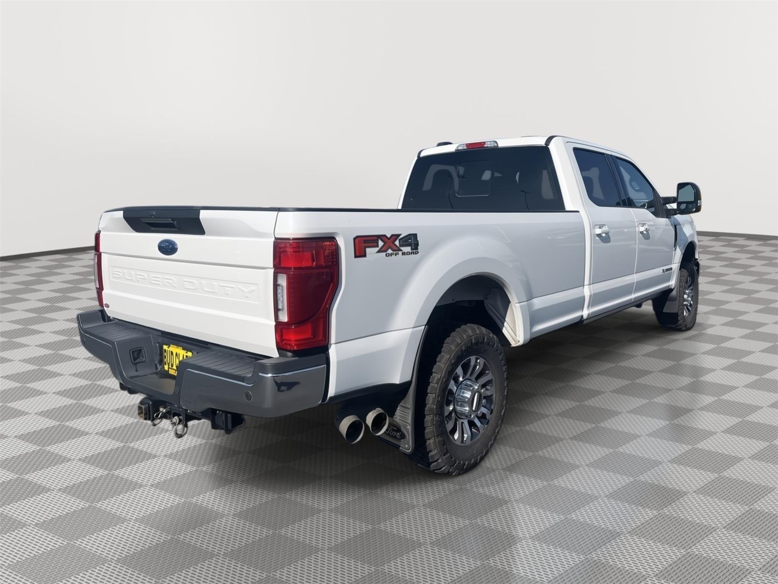 2022 Ford F-350 Limited photo 5
