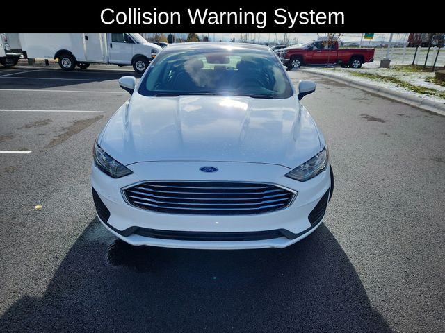 2019 Ford Fusion Hybrid SE photo 2
