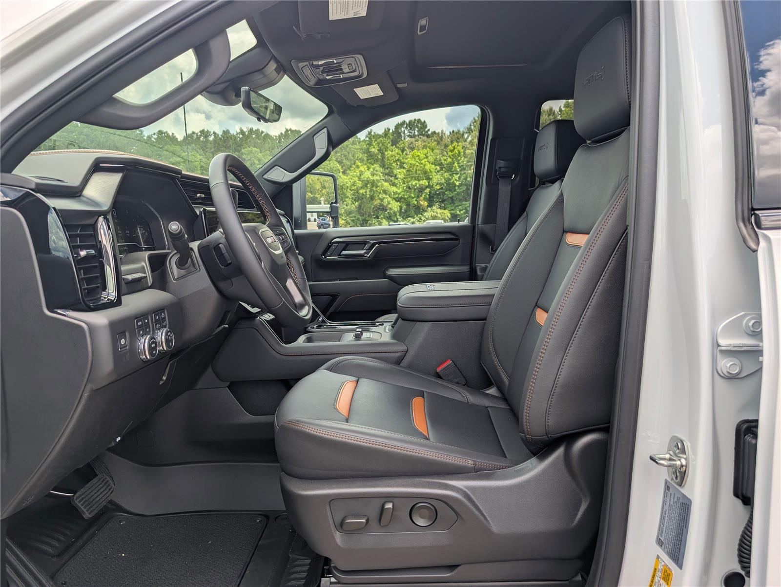 2025 Gmc Sierra 2500 HD AT4 photo 14