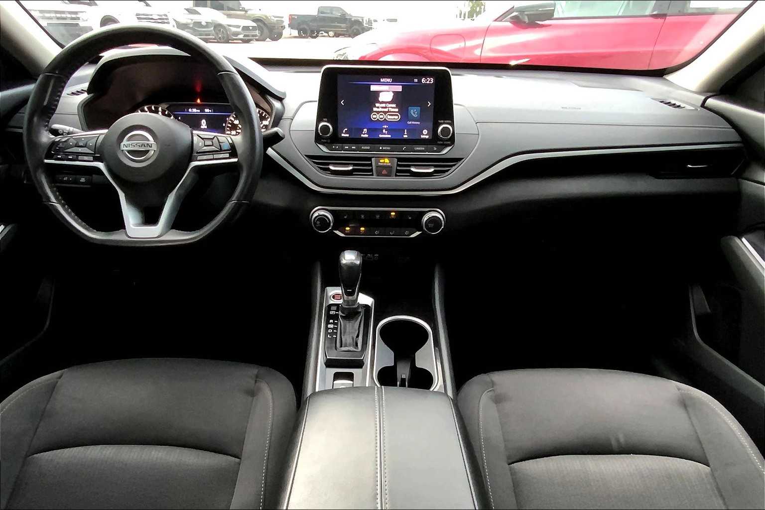 2021 Nissan Altima 2.5 SV photo 14
