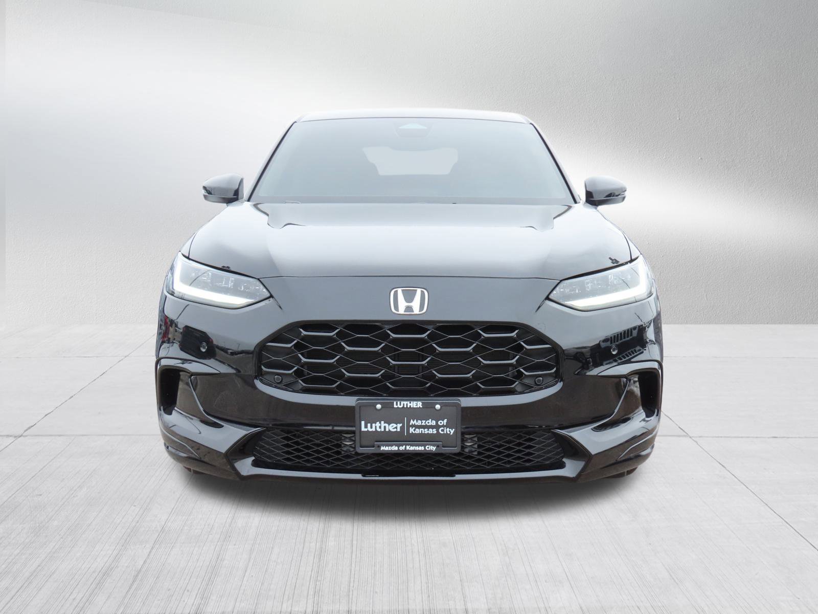 Used 2024 Honda HR-V EX-L with VIN 3CZRZ2H7XRM729542 for sale in Kansas City