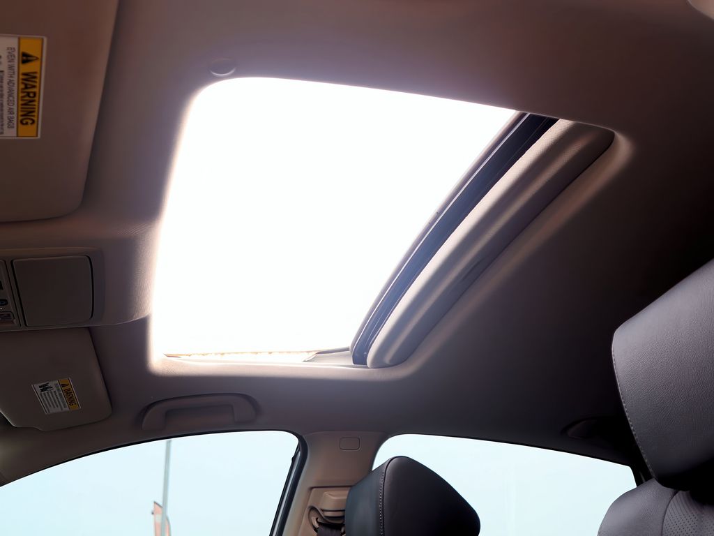 2020 Honda Accord Touring photo 23