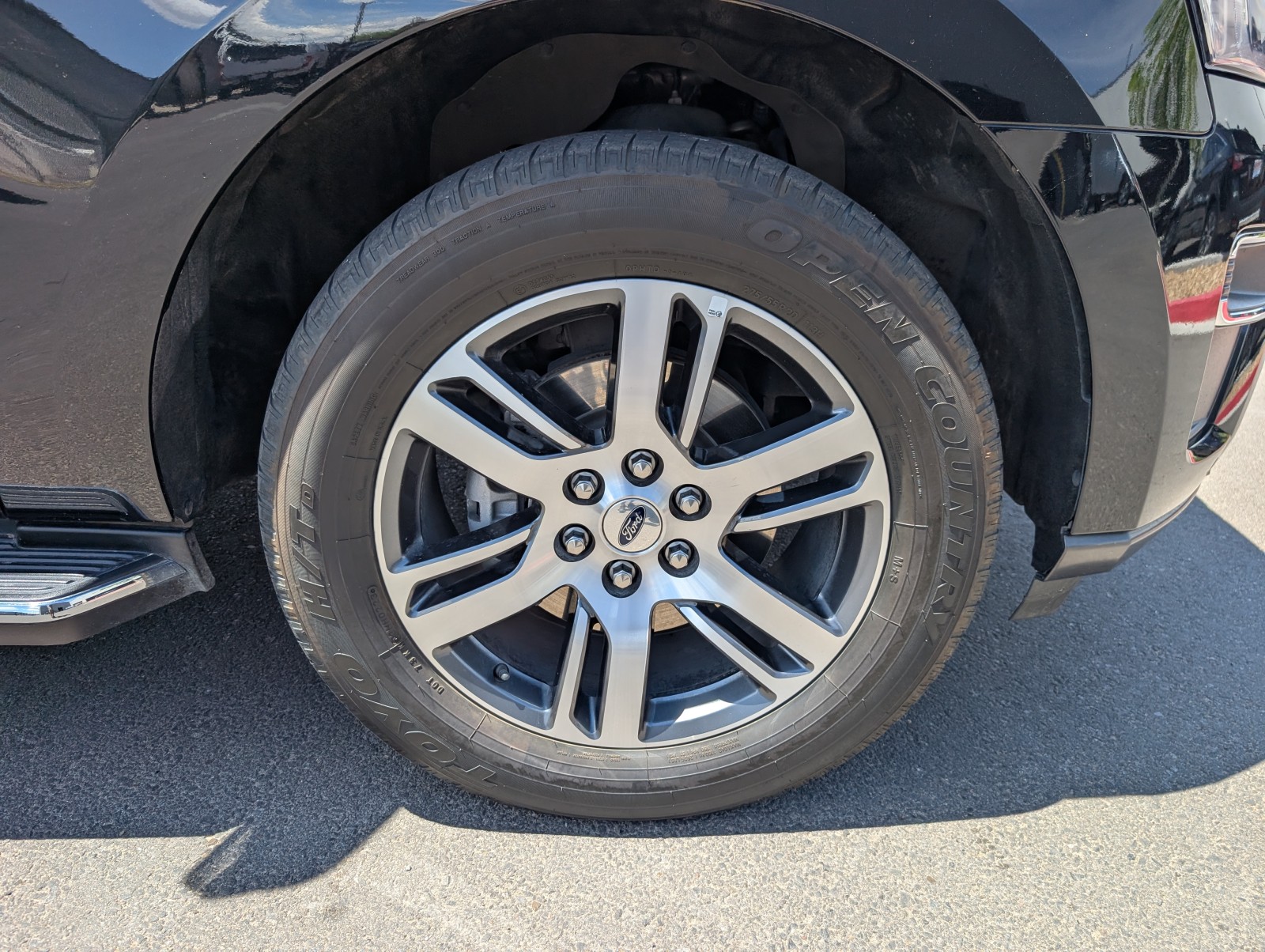 Used 2023 BLACK Ford Limited image 30