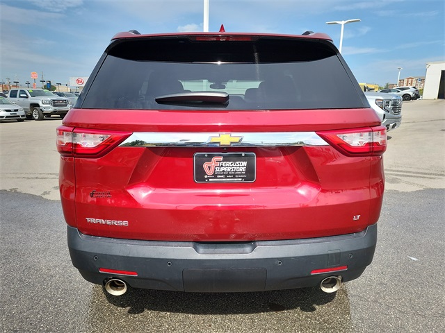 2019 Chevrolet Traverse photo 2