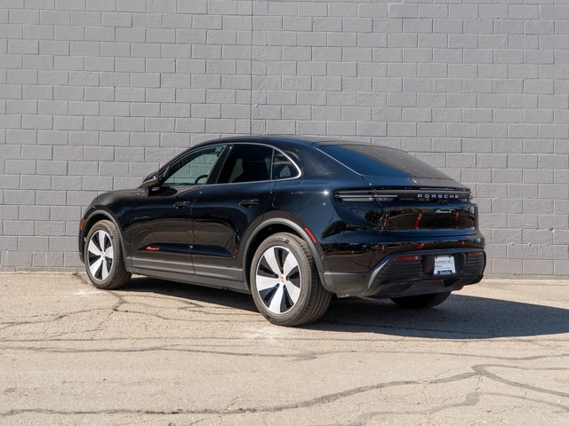 2024 Porsche Macan Electric 4 photo 3