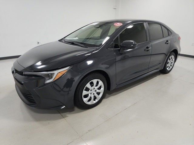 2023 Toyota Corolla LE photo 3