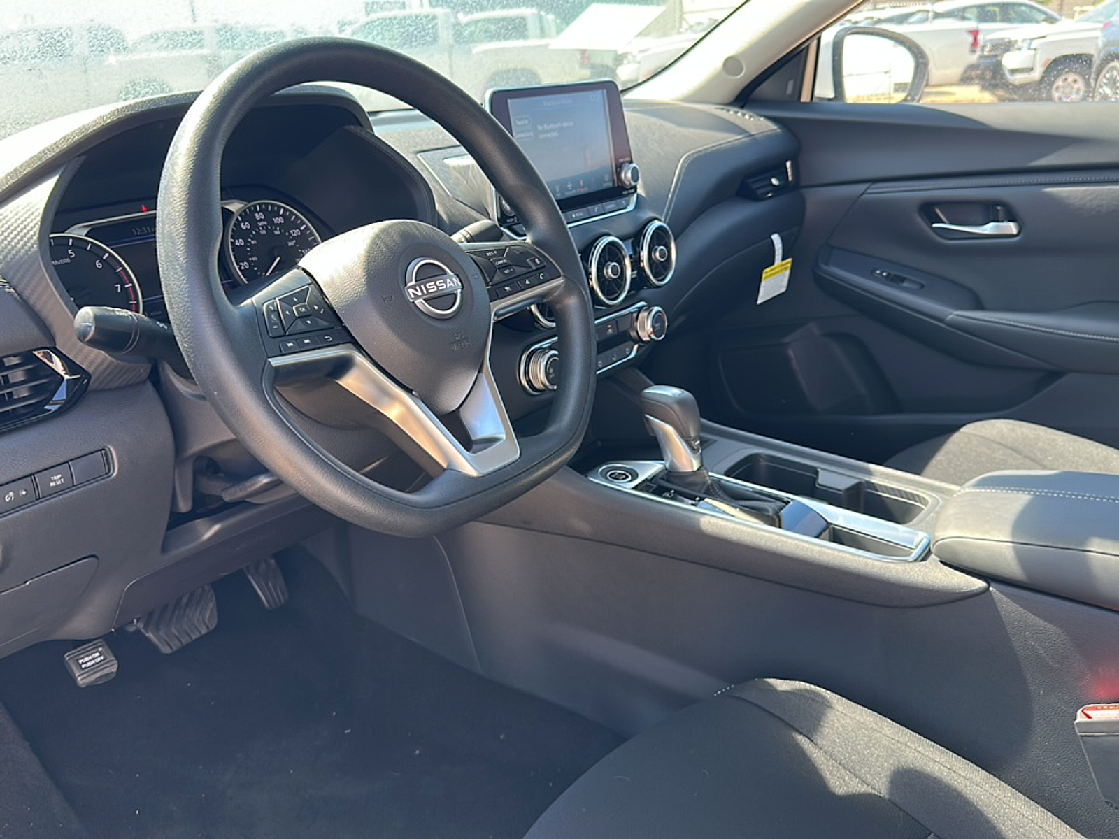 2025 Nissan Sentra SV photo 3