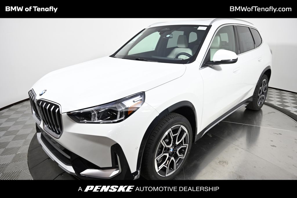 2026 BMW X1 28i's photo