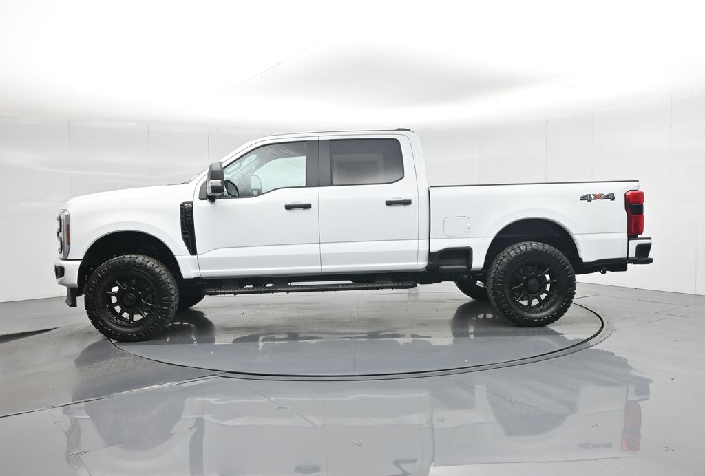 2025 Ford F-250 photo 24