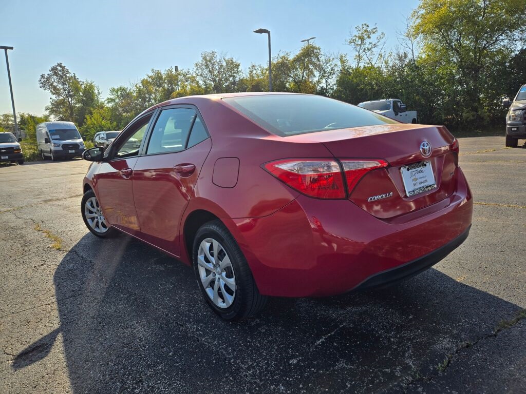 2019 Toyota Corolla LE photo 12