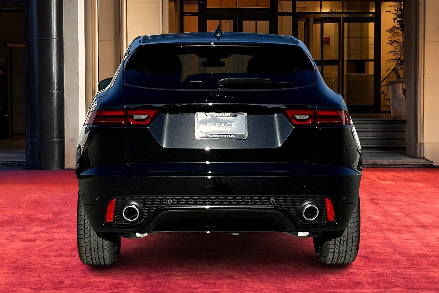 2024 Jaguar E-PACE P250 R-Dynamic SE photo 3