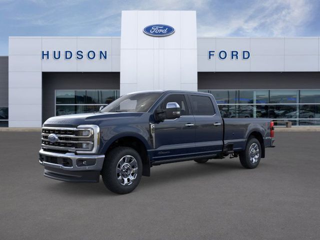 2025 Ford F-350 Super Duty King Ranch's photo