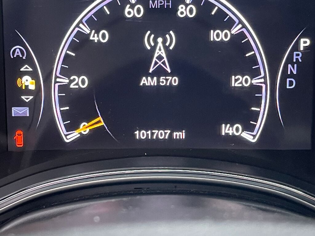 2017 Jeep Grand Cherokee Altitude photo 16