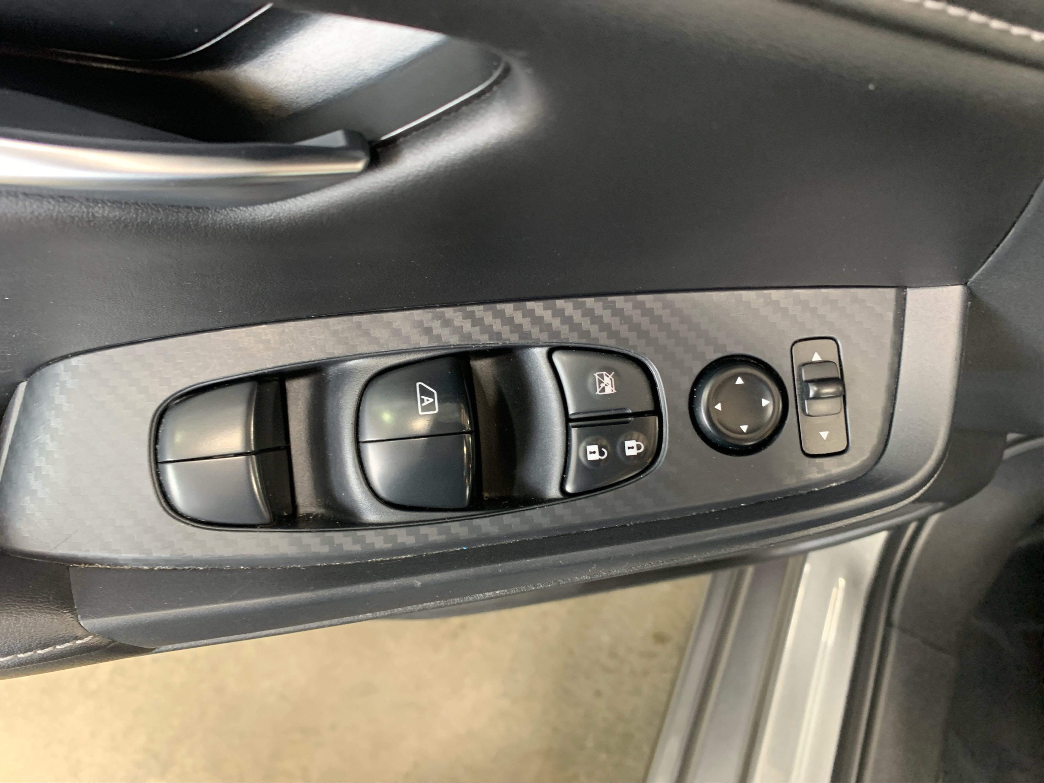 2023 Nissan Sentra SV photo 13