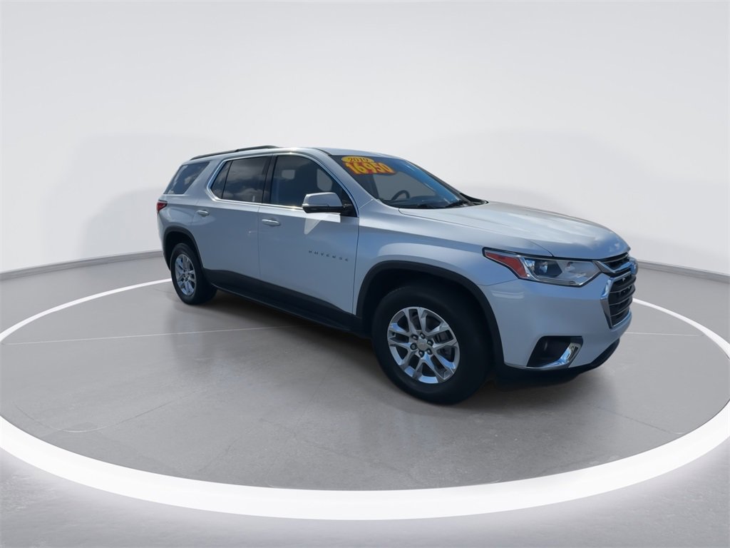 2019 Chevrolet Traverse Cloth 1LT photo 2