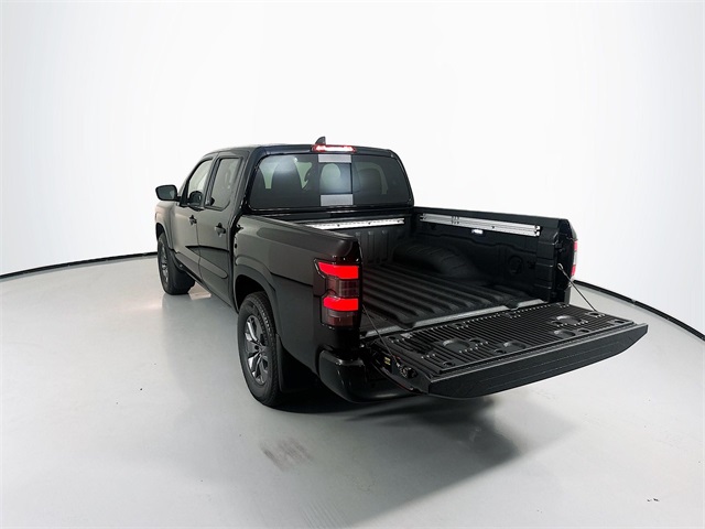 2025 Nissan Frontier SV photo 9