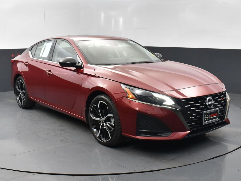 2024 Nissan Altima SR