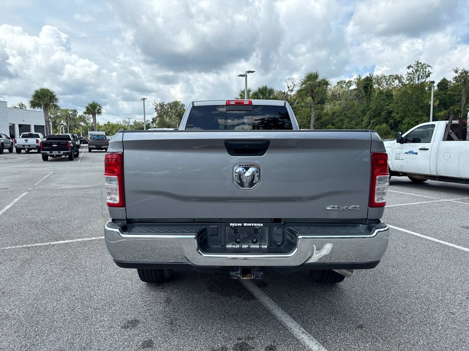 2022 Ram 2500 Tradesman photo 3