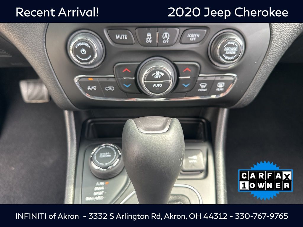2020 Jeep Cherokee Latitude photo 45