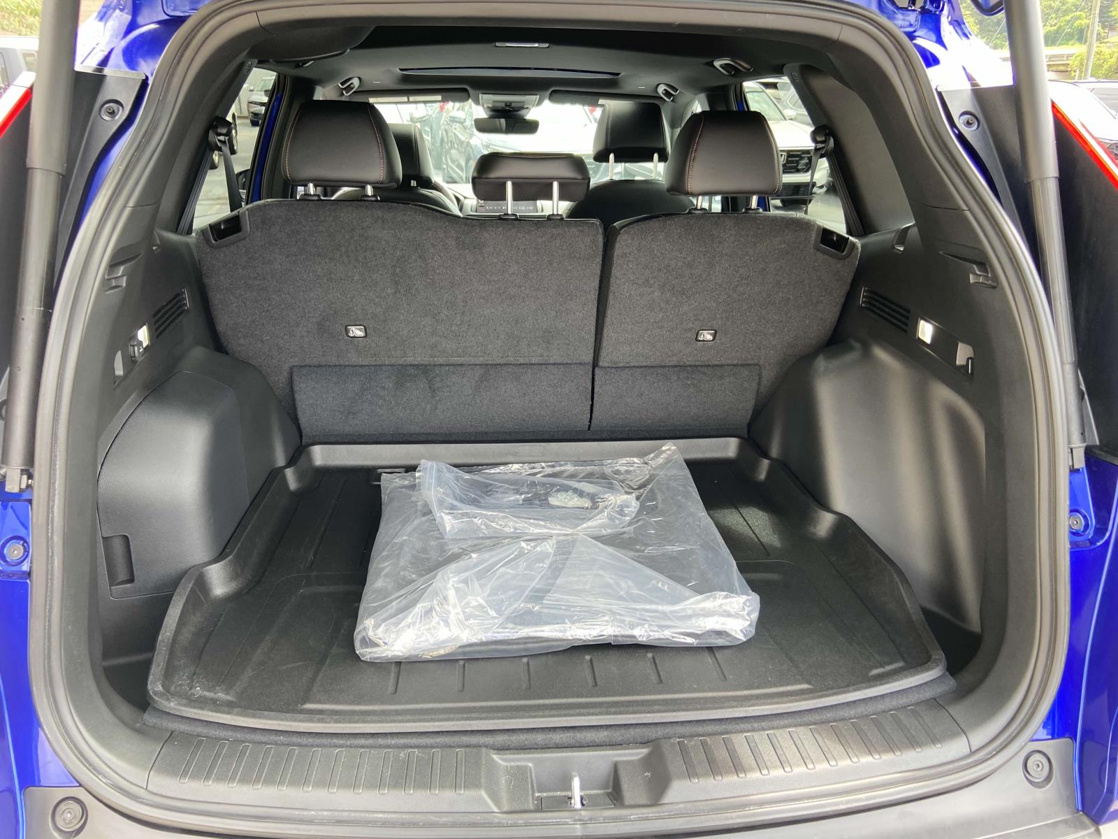 2025 Honda CR-V Hybrid Sport-L photo 4