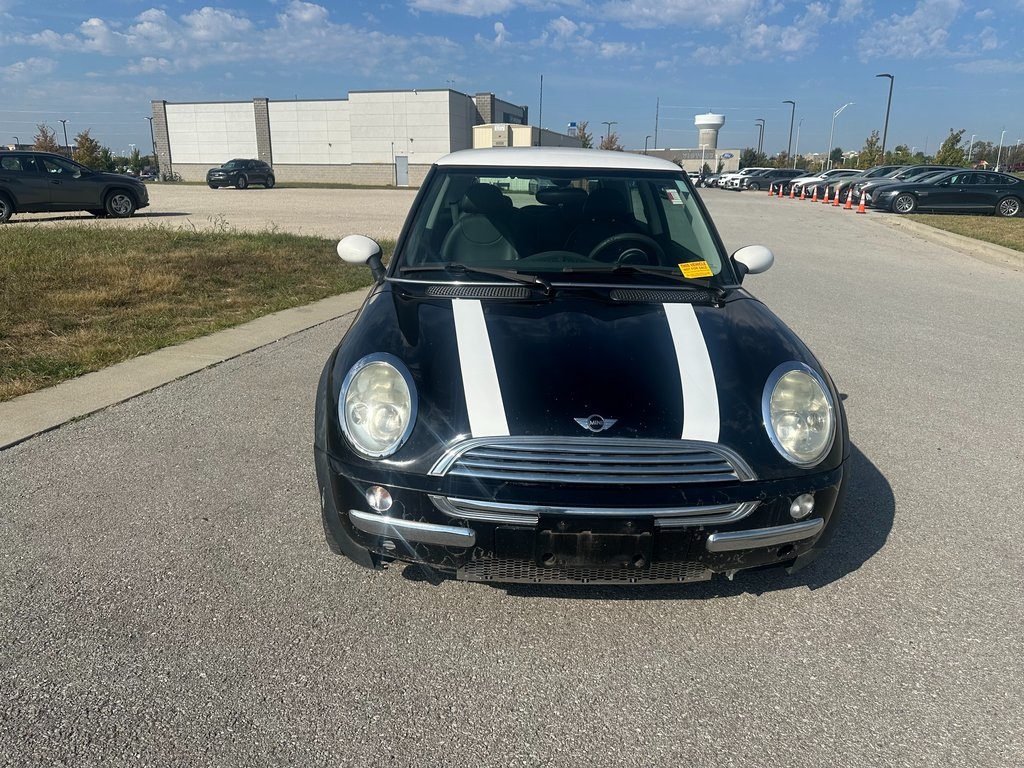 Used 2004 MINI MINI Base with VIN WMWRC33414TC50723 for sale in Kansas City, KS