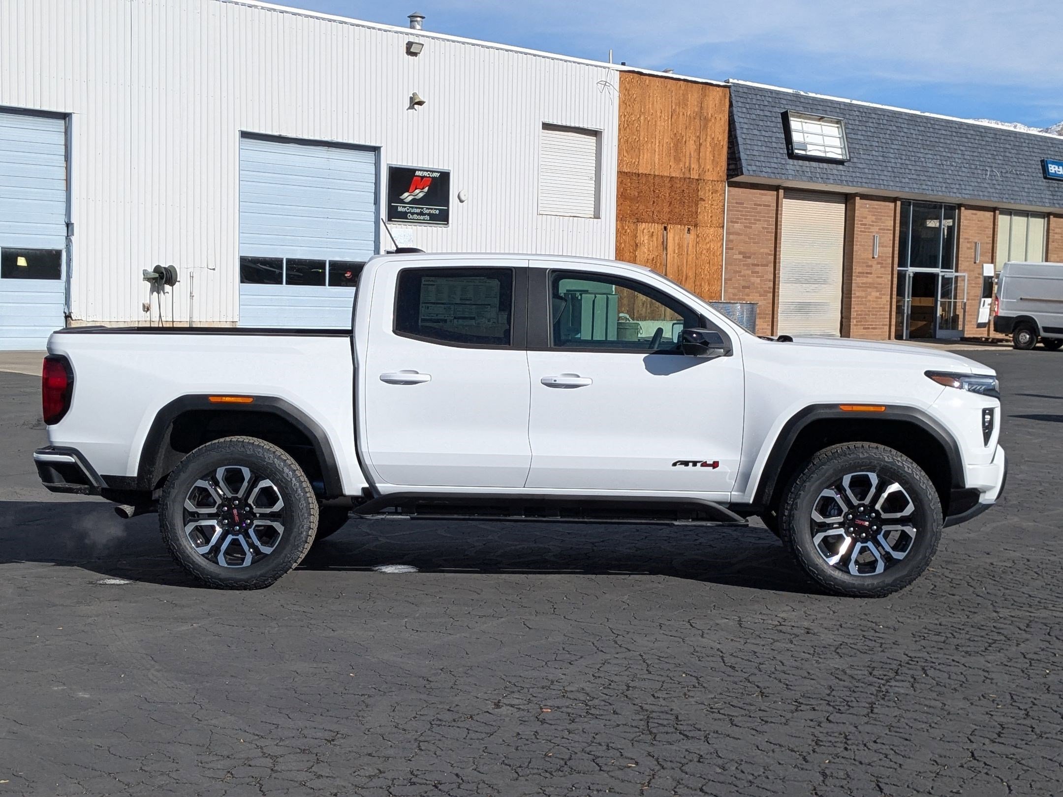 2025 Gmc Canyon AT4 photo 2