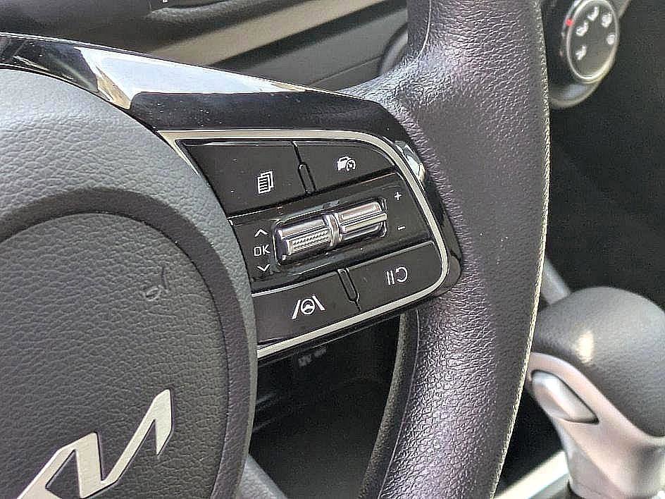 2023 Kia Forte LXS photo 18