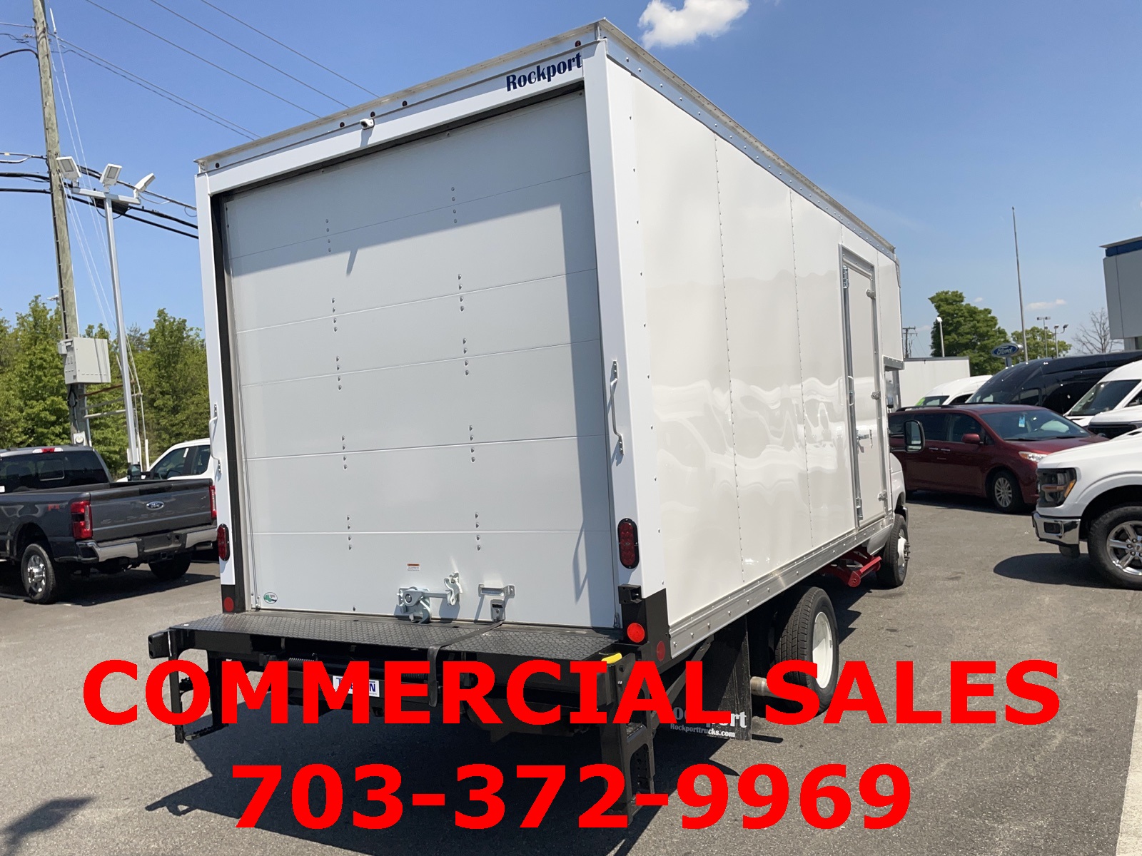 2025 Ford E-450 photo 3
