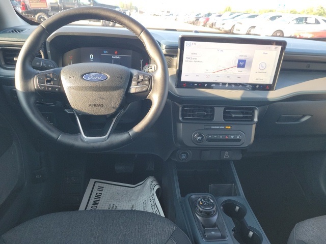 2025 Ford Maverick XLT photo 3