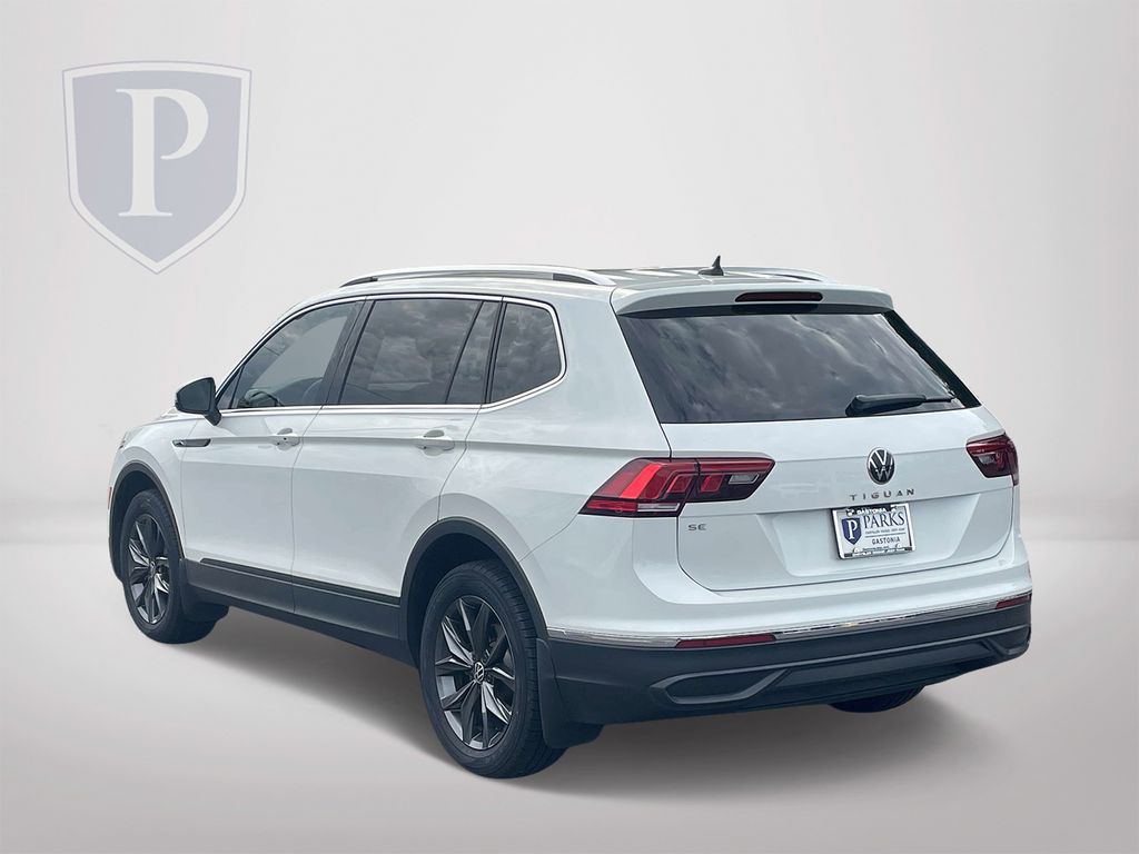 2023 Volkswagen Tiguan SE photo 4