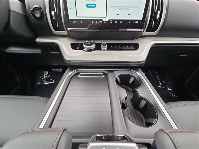 2025 Ford Expedition MAX photo 10