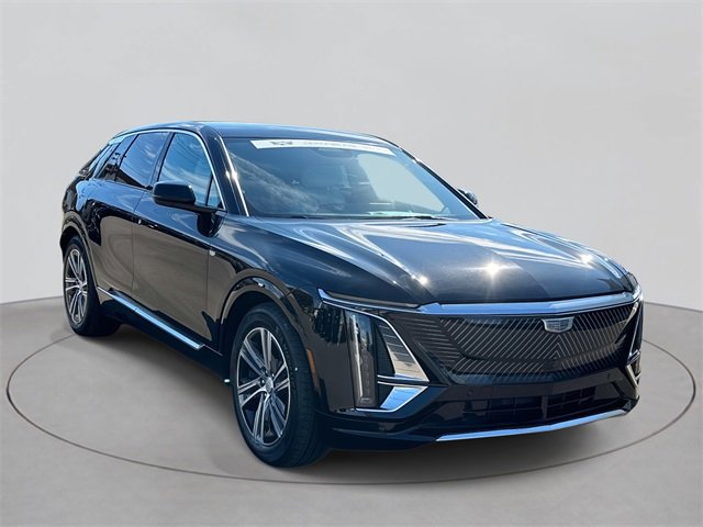 2024 Cadillac Lyriq Luxury photo 3