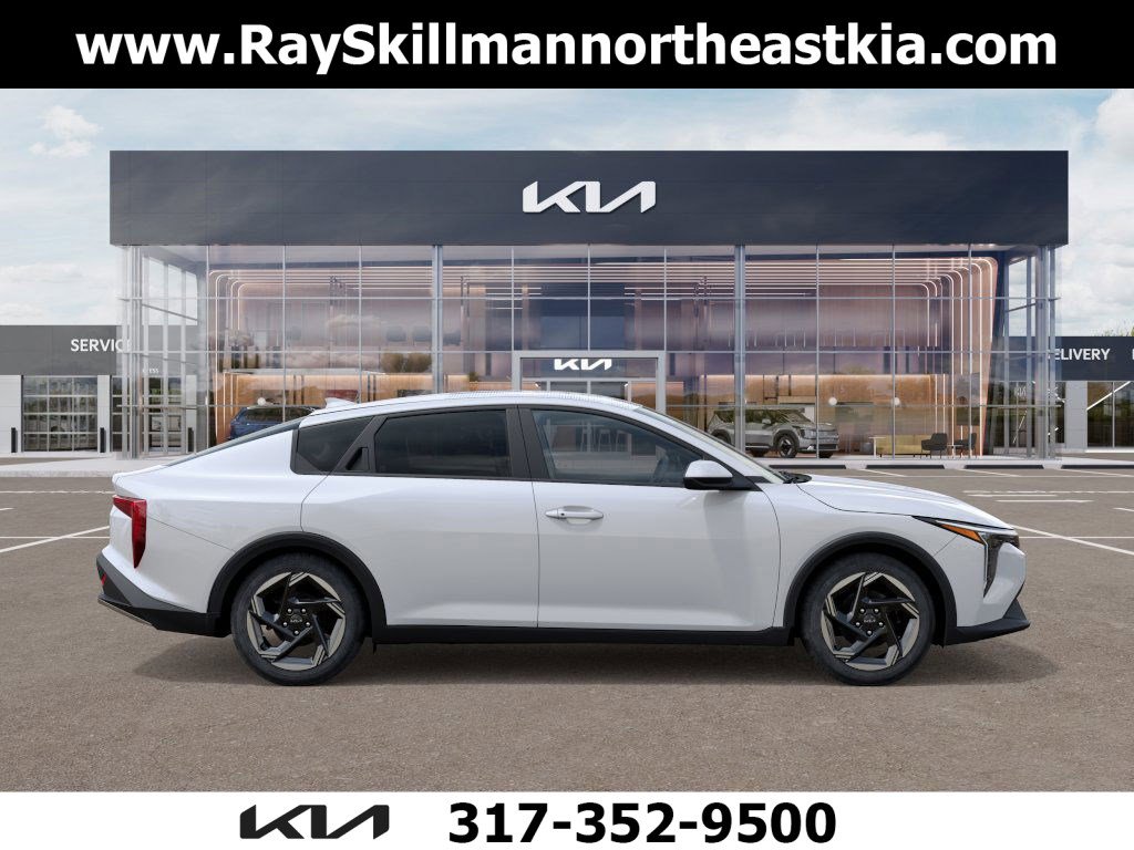 2025 Kia K4 EX photo 7