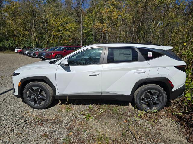 2026 Hyundai Tucson Hybrid SEL Convenience photo 2