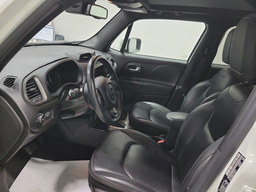 2019 Jeep Renegade Limited photo 3