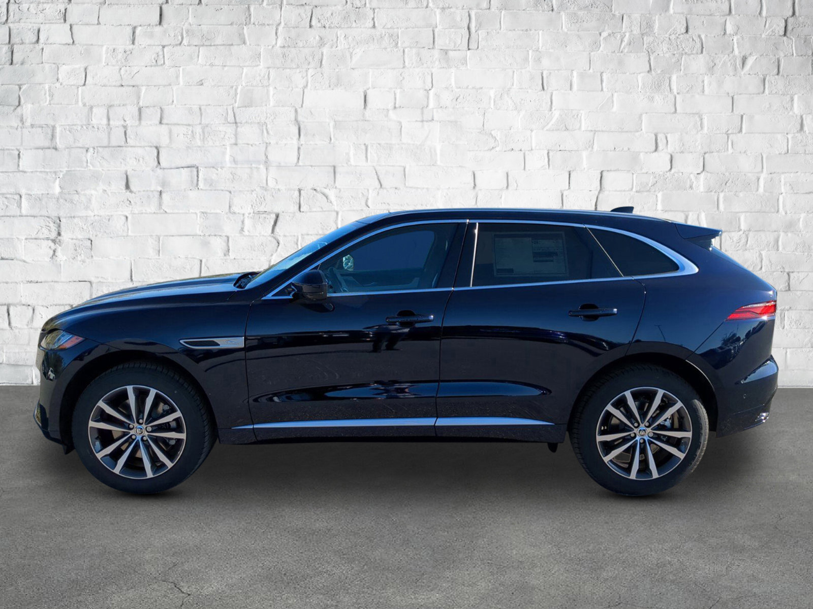 2026 Jaguar F-PACE P250 R-Dynamic S photo 3