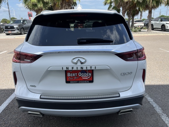 2025 Infiniti QX50 Luxe photo 6